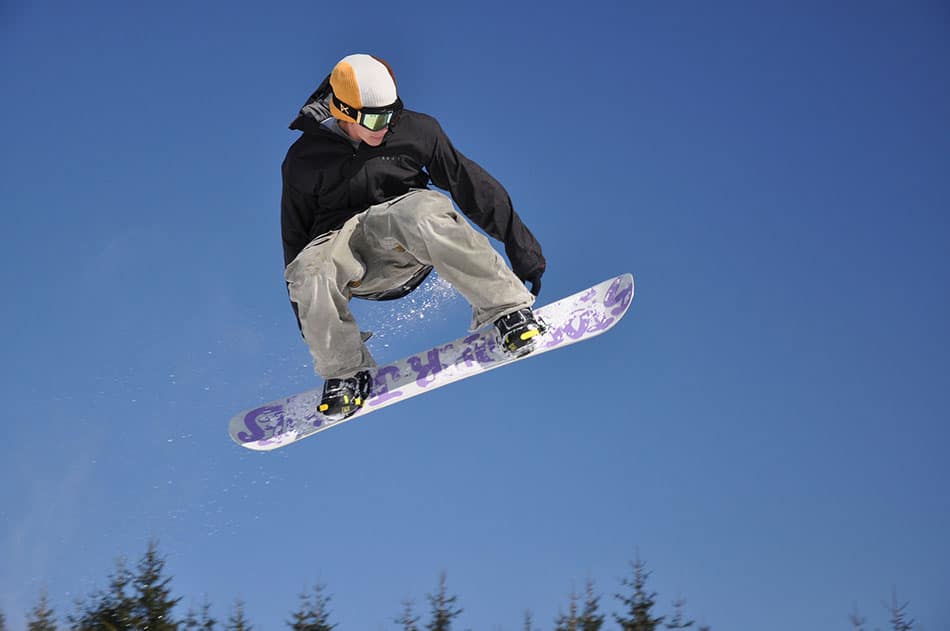 acrobazie snowboard